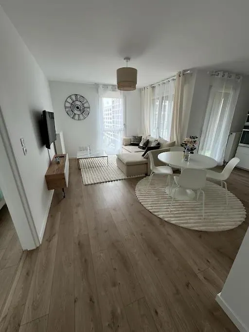 Proche De Toute Commodite - Proche Orly Apartment Chevilly-Larue France