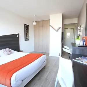 Adonis Paris Sud Aparthotel